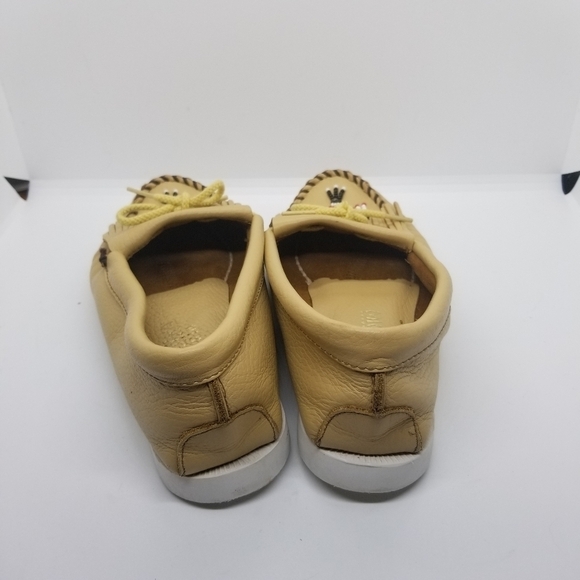 Minnetonka tan leather Thunderbird Boat Moc in Natural size 7 - Picture 4 of 9